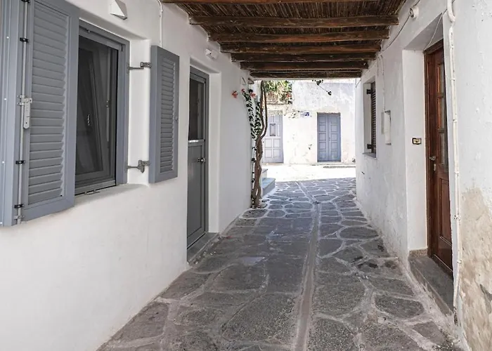 El Passo Cycladic Alley - By μρs Parikia (Paros)